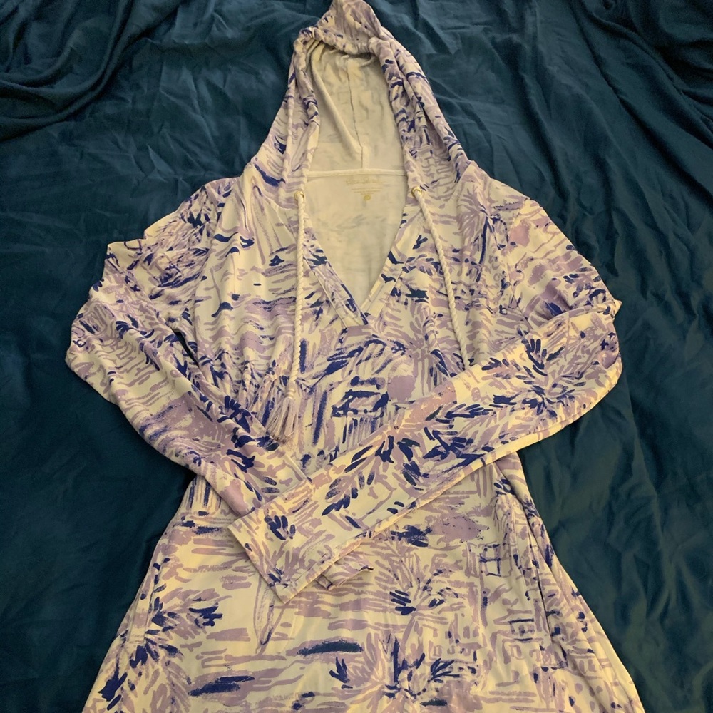 Blue roses flowery dress stretchy and form fitting